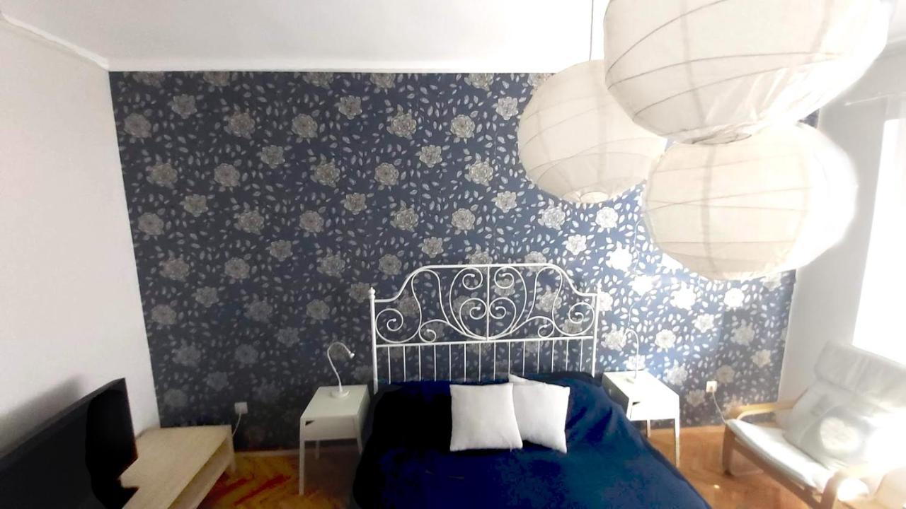 Eozin Apartman Pécs Kültér fotó