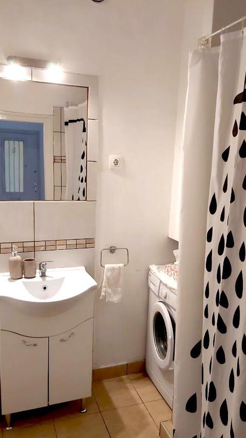 Eozin Apartman Pécs Kültér fotó